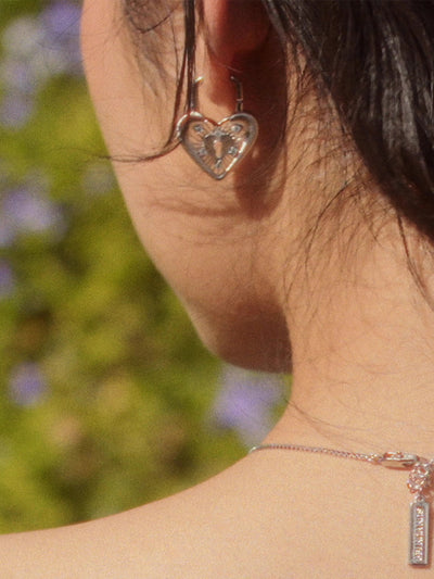 MUKTANK×SUN レースハートロックスタッドイヤリング