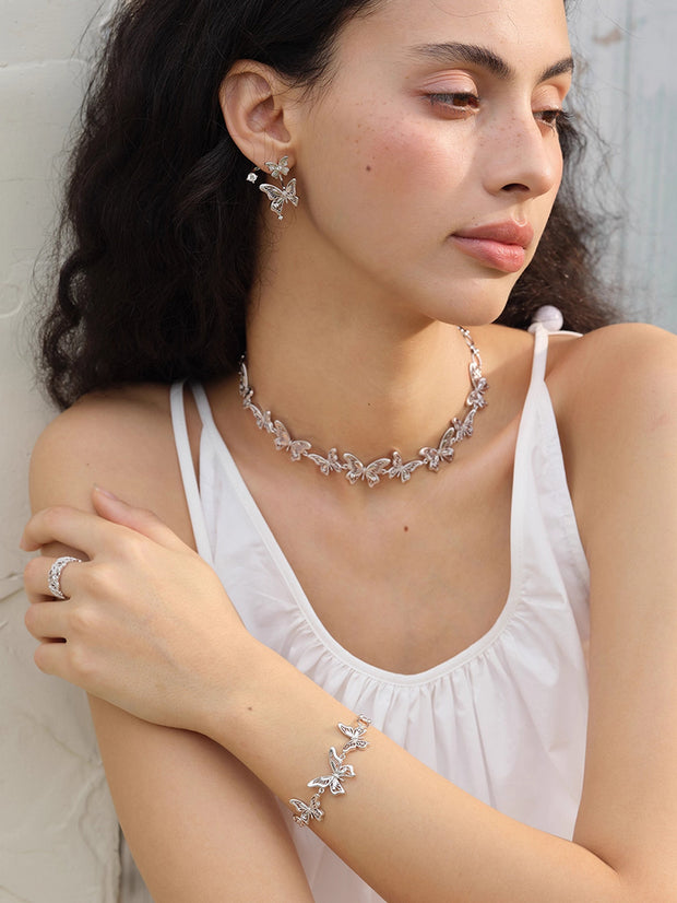 MUKTANK×SUN HUNTER “羽化（うか）”精巧に作られたレース蝶ネックレス