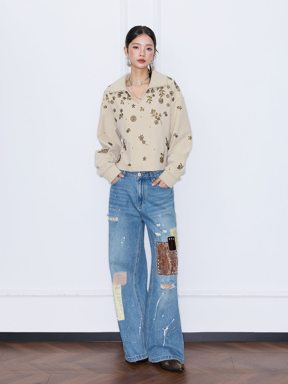 MUKZIN 店舗ー女性のためのデザイナーファッション服のブランド