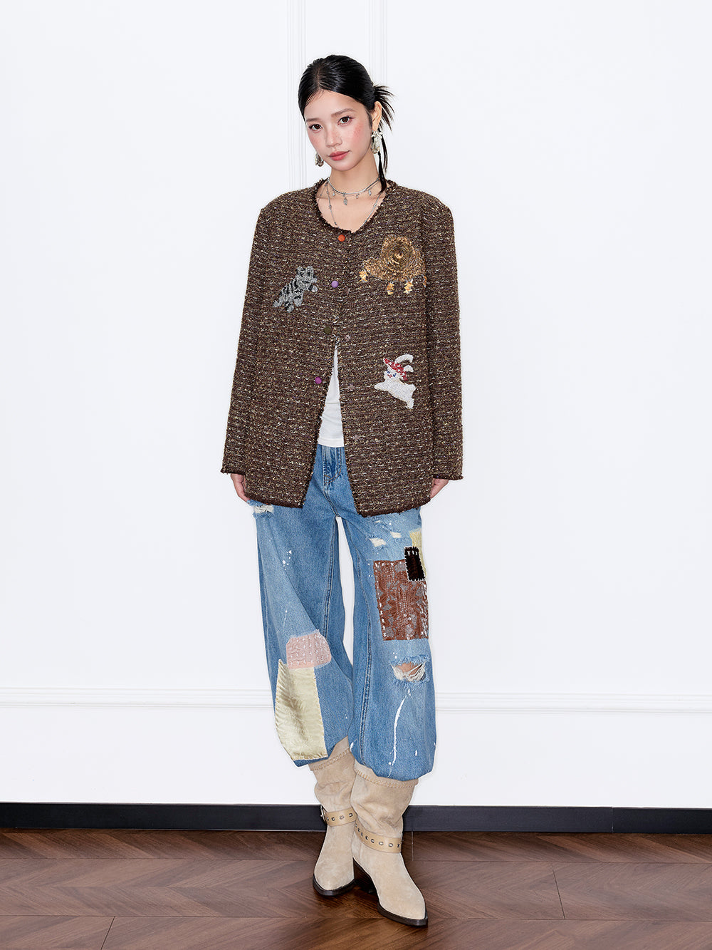 MUKZIN 店舗ー女性のためのデザイナーファッション服のブランド