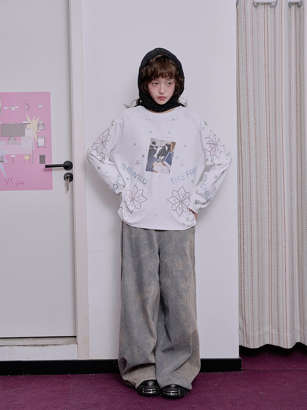 MUKZIN 店舗ー女性のためのデザイナーファッション服のブランド