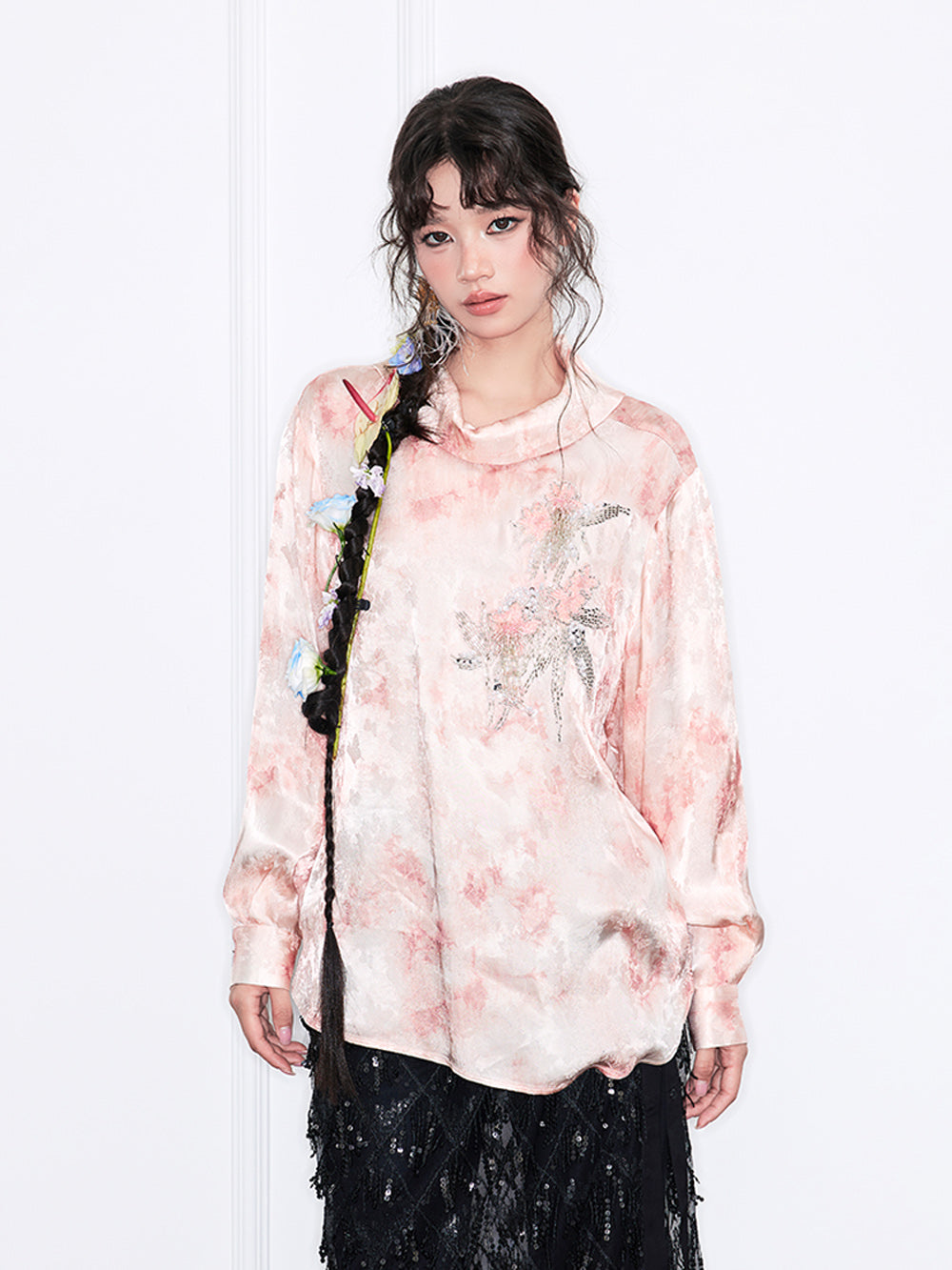 MUKZIN 店舗ー女性のためのデザイナーファッション服のブランド