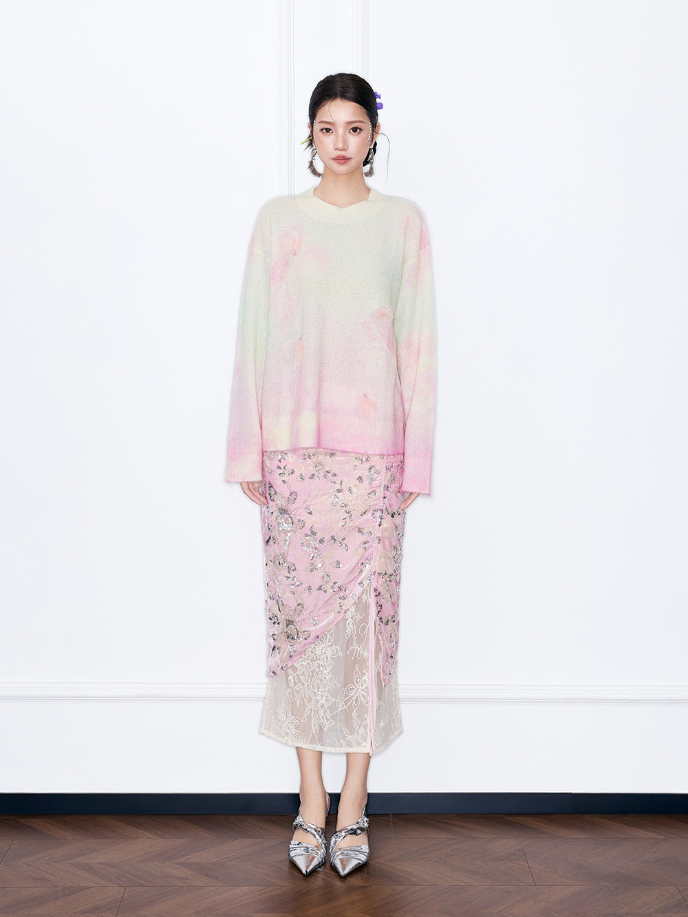 MUKZIN 店舗ー女性のためのデザイナーファッション服のブランド