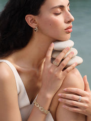 MUKTANK×SUN HUNTER “羽化（うか）”レース蝶ブレスレット